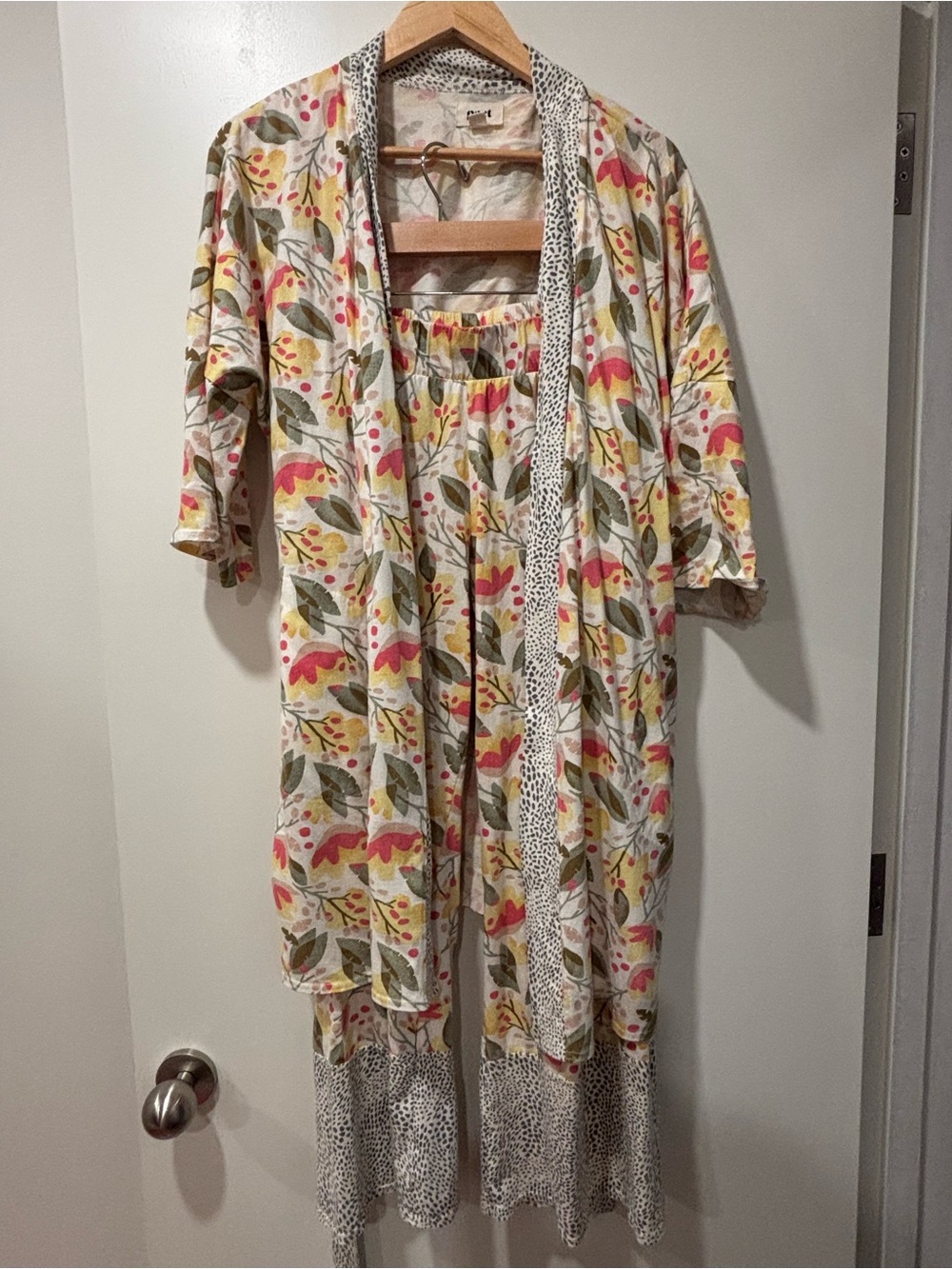 PACT Staycation Petal Patch Organic Cotton Pajama Pants & Robe Set – S/M